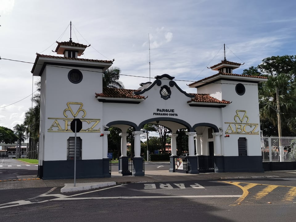 Entrada do parque Fernando Costa - ABCZ